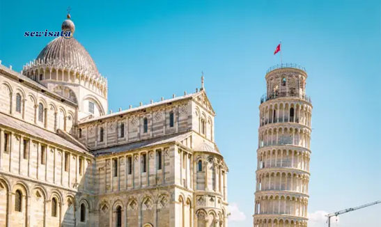 Menara Pisa Italia