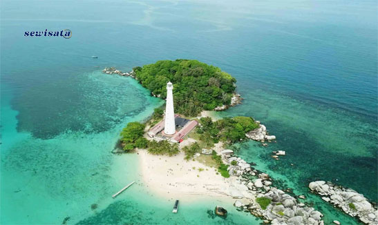 Pantai Lengkuas Belitung