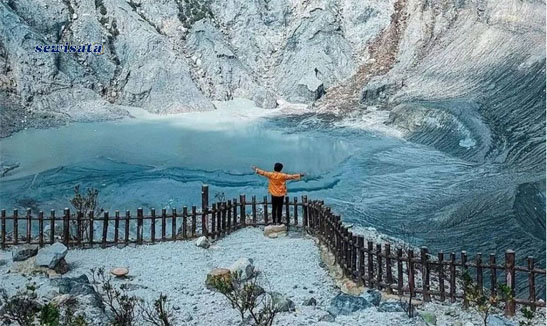 Kawah Ratu gunung tangkuban perahu