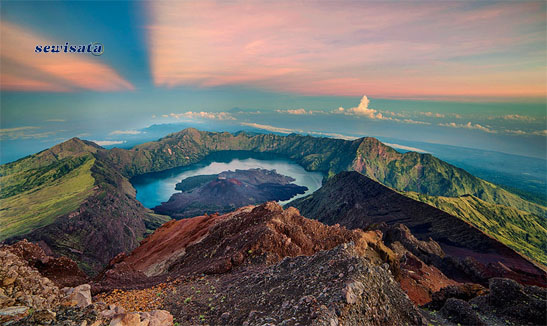 Sewisata Gunung Rinjani