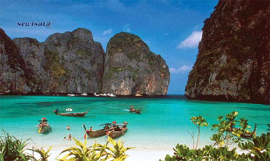 Sewisata Teluk Triton Kaimana