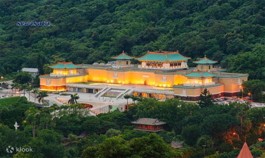 Wisata National Palace Museum