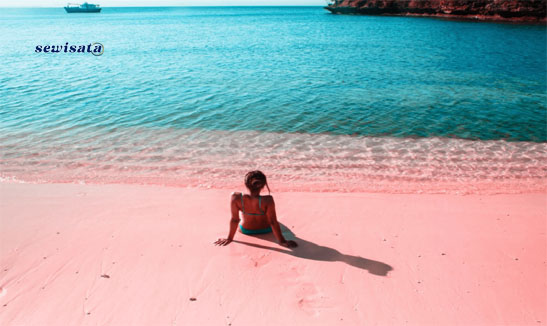 Sewisata Pink Beach – Lombok
